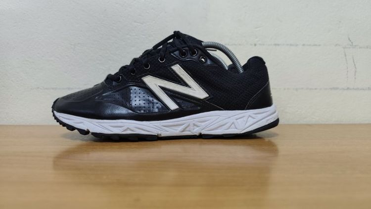 ดำ อื่นๆ รองเท้าผ้าใบ UK 8 | EU 42 | US 8.5 New Balance 42.0 26.5 แท้ มือสอง