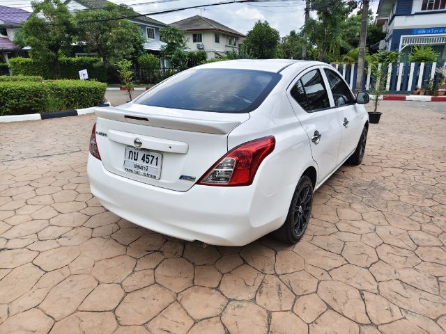 Nissan Almera 2012 1.2 ES Sedan เบนซิน ไม่ติดแก๊ส เกียร์อัตโนมัติ ขาว รูปที่ 2