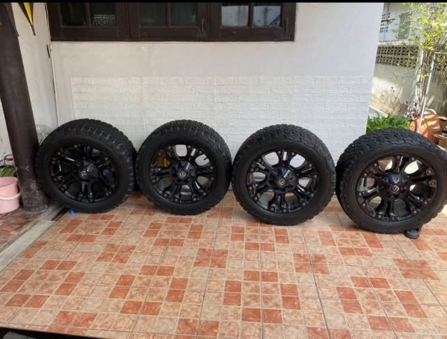 ขายล้อแท้ Fuel Vapor ขอบ20 ติดยางปีเก่าตีแถม รบกวนอ่านรายละเอียด