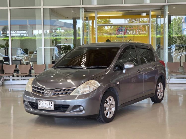 รถ Nissan Tiida 1.6 G สี เทา