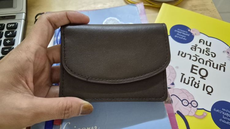 ไม่ระบุ น้ำตาล อื่นๆ กระเป๋าหนังแท้ บางเฉียบใส่บัตรใส่แบงค์ได้ พกง่าย บางทนคือดีมาก