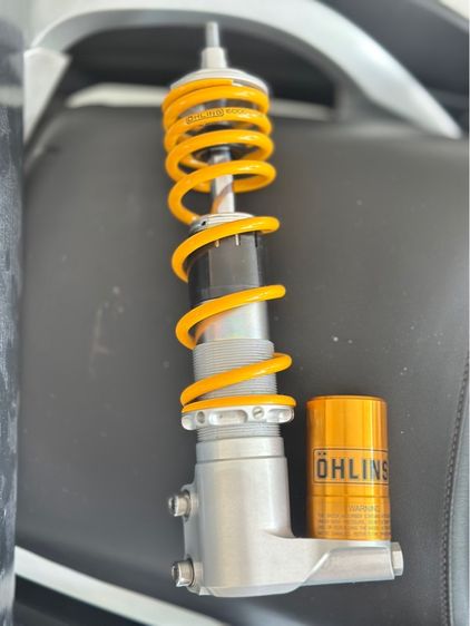 โช้คอัพ Öhlins แท้ ตรงรุ่นสำหรับ Vespa Sprint