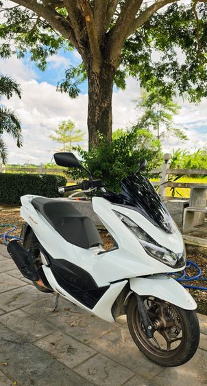 ็Honda PCX 160 Premium A.T ABS 2024 ขาวดำ รูปที่ 3