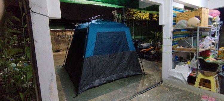 ขายโครงเต็นท์ Coleman instant 4P dark room (ส่วนฟลายชีทสภาพตะเข็บหลุดร่อน ผ้า dark room เหนียว) เผื่อผู้สนใจกำลังตามหาโครงเต็นท์อัตโนมัติของเต็นท์รุ่นนี้ ขายตามสภาพครับ