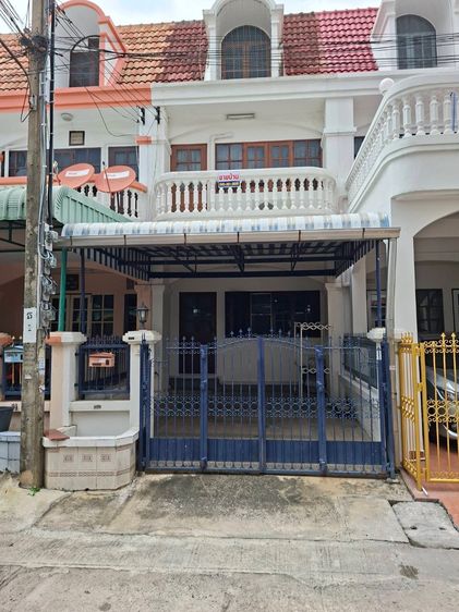 ขาย บ้านทาวน์โฮม 2.5 ชั้น หมู่บ้านบุษราคัมริมน้ำ ซ.บรมราชชนนี 11 หลังโลตัสและเซ็นทรัลปิ่นเกล้า