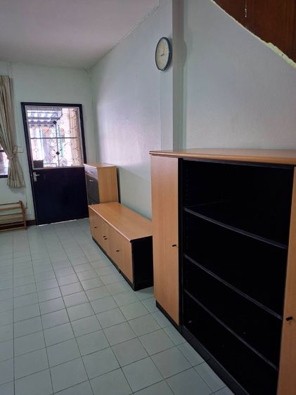 มีบางส่วน ขาย บ้านทาวน์โฮม 2.5 ชั้น หมู่บ้านบุษราคัมริมน้ำ ซ.บรมราชชนนี 11 หลังโลตัสและเซ็นทรัลปิ่นเกล้า รูปที่ 3