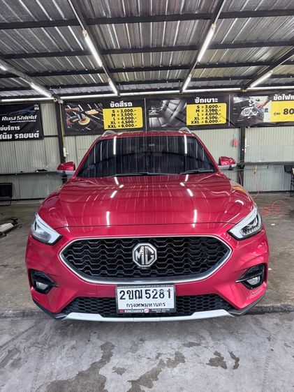รถ MG ZS 1.5X+ Sunroof สี แดง
