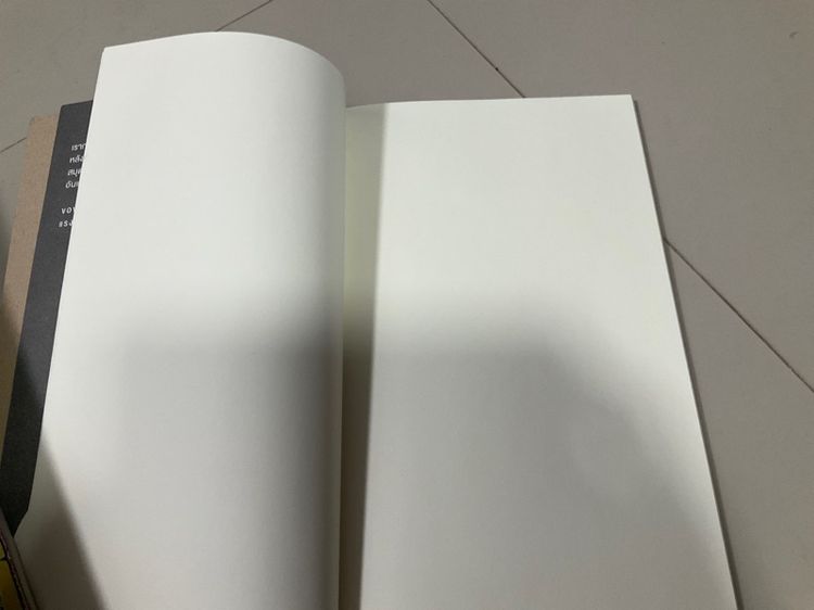 สมุดสเก็ตช์ภาพ (Sketchbook) นี้เป็นงานทำมือที่นำศิลปะการวาดลายเส้นสถาปัตยกรรมมาทำเป็นปก ขนาด 17x29 ซม รูปที่ 4