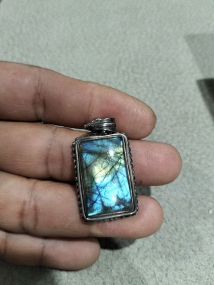 จิวเวอรี่ สร้อยคอและจี้ ขายคอจี้เงินแท้ 925พร้อมหิน ลาบราโดไรต์ Labradorite stone มีน้ำหนัก 12กรัมร่วมหินหินสภาพสวยมีลวดลายมีสตาร์ของแท้แน่นอน.