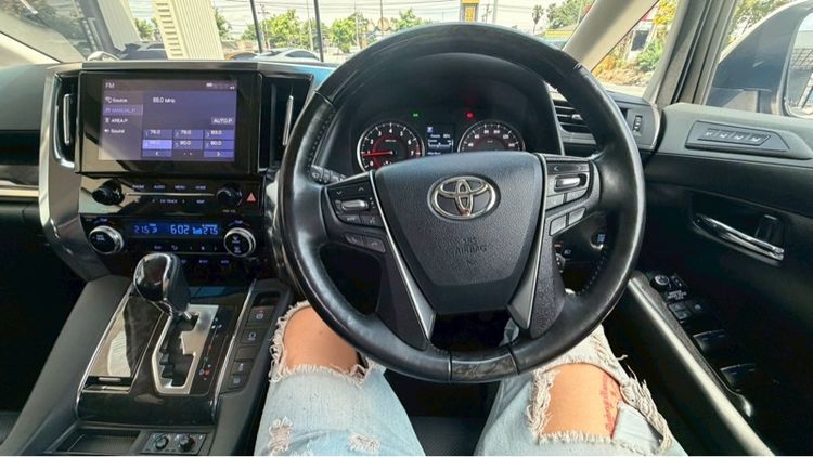Toyota Alphard 2023 2.5 SC Van เบนซิน ไม่ติดแก๊ส เกียร์อัตโนมัติ ขาว รูปที่ 4