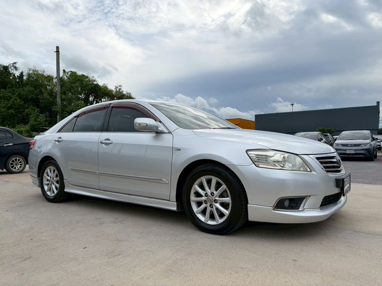 รถ Toyota Camry 2.0 G สี บรอนซ์เงิน