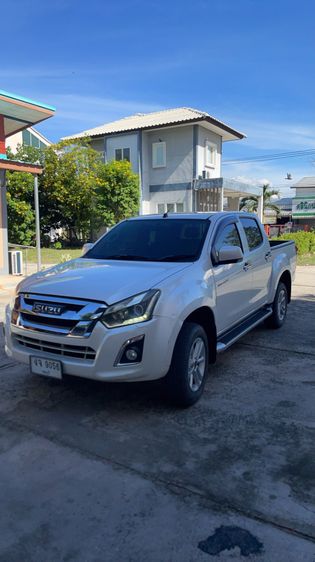 Isuzu D-MAX 2017 1.9 Hi-Lander Z Prestige Pickup ดีเซล ไม่ติดแก๊ส เกียร์ธรรมดา ขาว