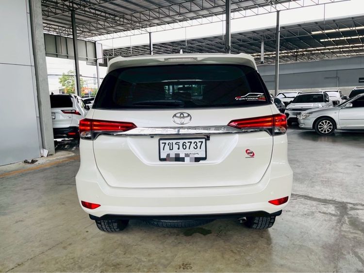 Toyota Fortuner 2016 2.4 V Utility-car ดีเซล ไม่ติดแก๊ส เกียร์อัตโนมัติ ขาว รูปที่ 3