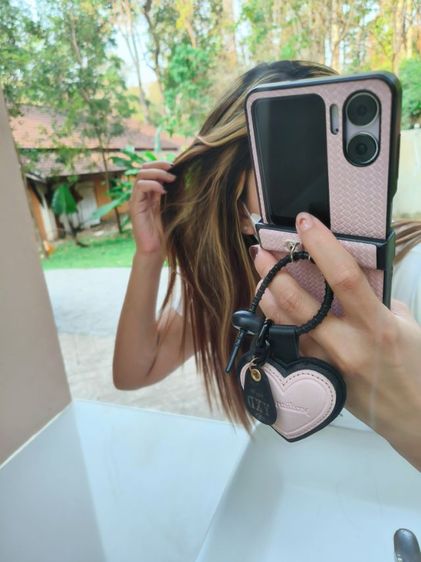 OPPO Find N2 Flip  256GB เครื่อง​ใหม่​ ใช้แค่ถ่ายรูป​ นัดรับ, ขอดู​รูป​เพิ่ม​เติ​มได้คะ รูปที่ 3