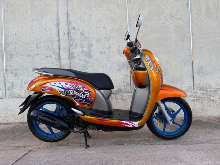 2012 ขายด่วน Honda Scoopy-i รุ่นไฟเลี้ยวบังลม หัวฉีด ประหยัดน้ำมัน สีส้มเมทัลลิก น้องส้มจี๊ดโดนใจ 