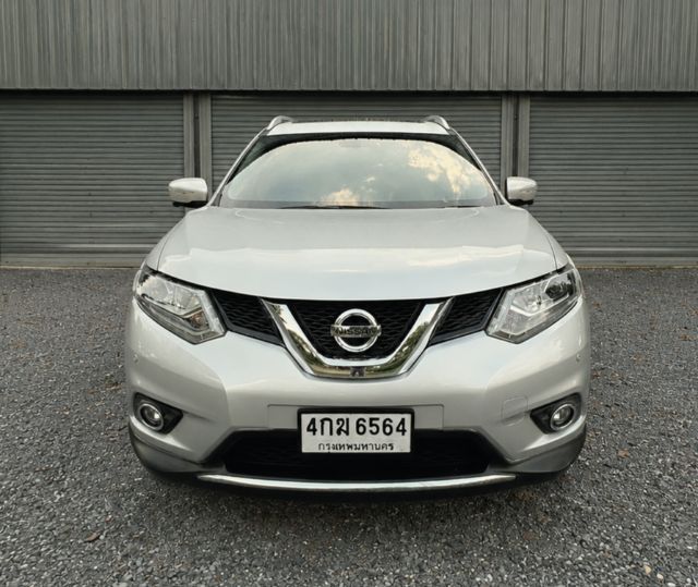 Nissan X-Trail 2014 2.5 V 4WD Utility-car เบนซิน ไม่ติดแก๊ส เกียร์อัตโนมัติ บรอนซ์เงิน รูปที่ 2