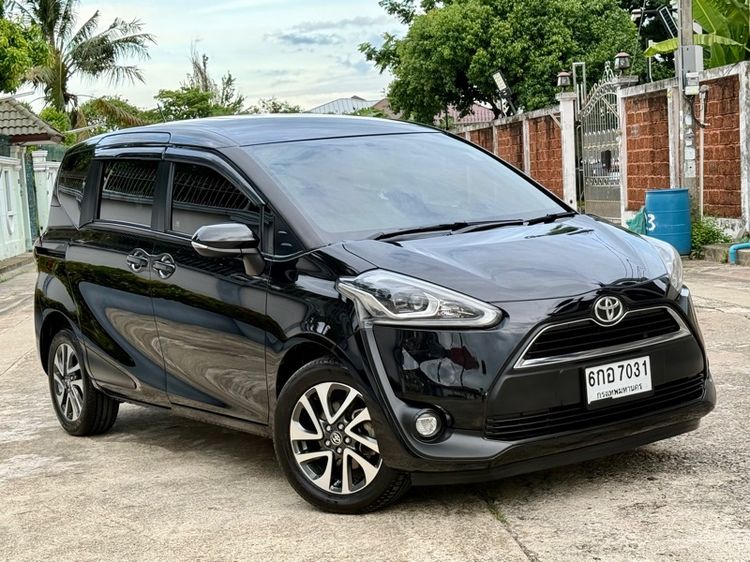 Toyota Sienta 2017 1.5 V Utility-car เบนซิน ไม่ติดแก๊ส เกียร์อัตโนมัติ ดำ