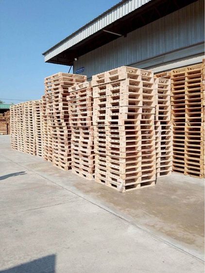 Pallet พาเลท พาเลท ไม้ พาเลทพลาสติก พาเลทใหม่ พาเลทมือสอง พาเลทมือ2 ติดต่อ0819952696