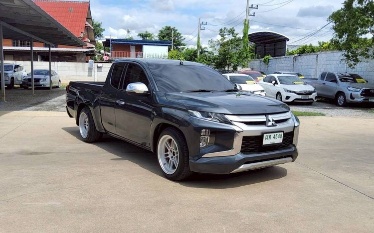 Mitsubishi Triton 2020 2.4 GLX Pickup ดีเซล ไม่ติดแก๊ส เกียร์ธรรมดา ดำ รูปที่ 3