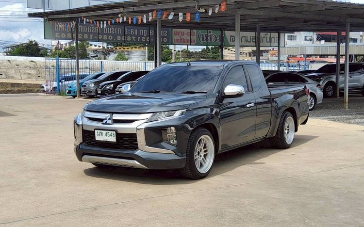 Mitsubishi Triton 2020 2.4 GLX Pickup ดีเซล ไม่ติดแก๊ส เกียร์ธรรมดา ดำ