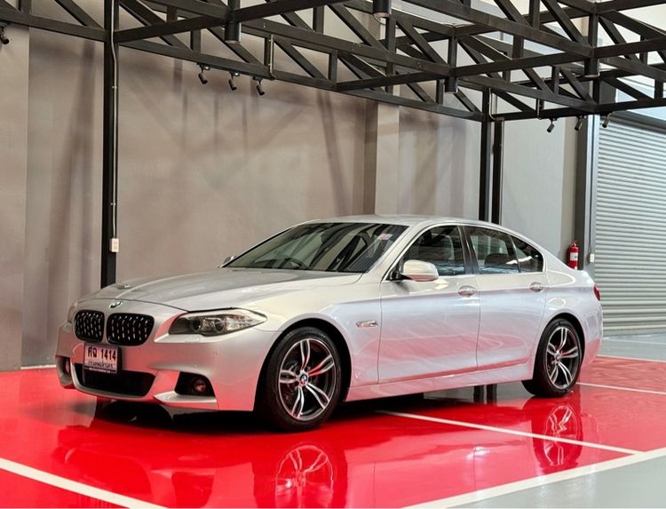 BMW Series 5 2012 520d Utility-car ดีเซล ไม่ติดแก๊ส เกียร์อัตโนมัติ บรอนซ์เงิน รูปที่ 4