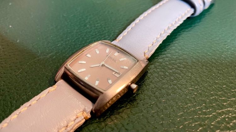 เทา นาฬิกาข้อมือ FOSSIL 