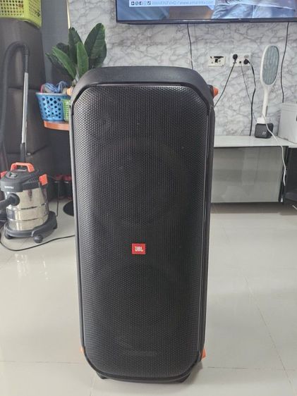 JBL 710