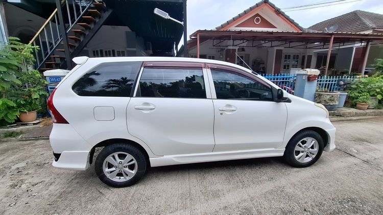 Toyota Avanza 2015 1.5 E Utility-car เบนซิน ไม่ติดแก๊ส เกียร์อัตโนมัติ ขาว รูปที่ 4