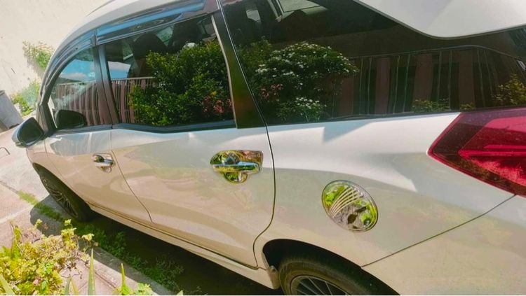 Honda Mobilio 2014 1.5 V Van เบนซิน ไม่ติดแก๊ส เกียร์อัตโนมัติ ขาว รูปที่ 4