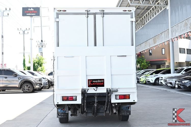 Toyota Hilux Revo 2021 2.4 Entry Pickup ดีเซล ไม่ติดแก๊ส เกียร์อัตโนมัติ ขาว รูปที่ 4