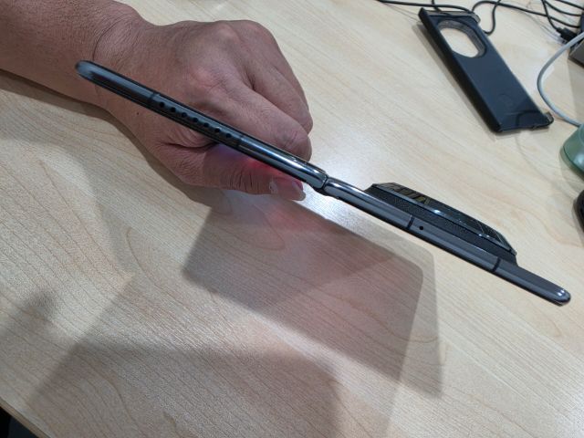 Huawei Mate X7 มือจอพับ