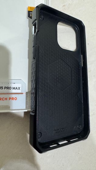 Monarch Pro Kevlar® For MagSafe iPhone 15 Pro Max Case สีดำ