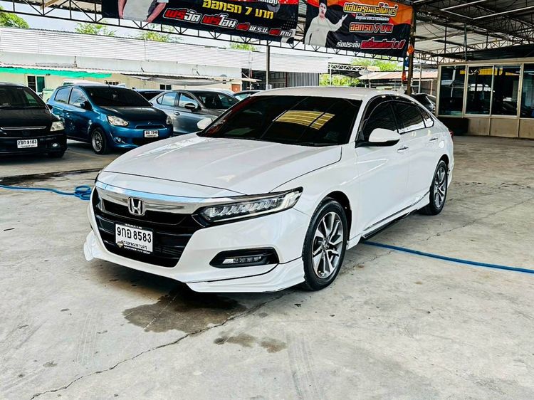 รถ Honda Accord 1.5 Turbo EL สี ขาว