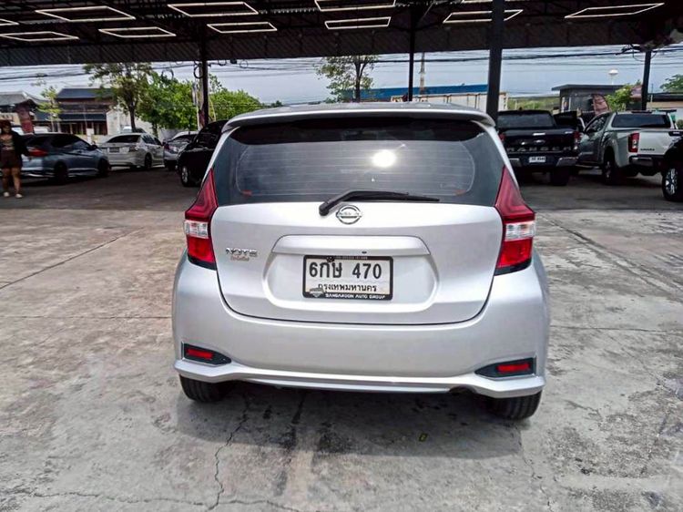Nissan Note 2017 1.2 V Sedan เบนซิน ไม่ติดแก๊ส เกียร์อัตโนมัติ เทา รูปที่ 4