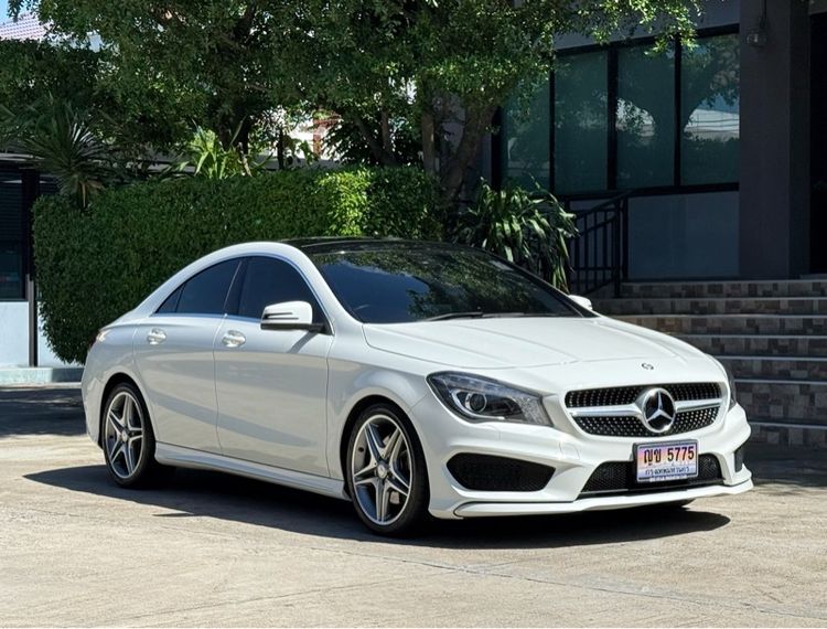 Mercedes-Benz CLA-Class 2016 CLA250 AMG Sedan เบนซิน ไม่ติดแก๊ส เกียร์อัตโนมัติ ขาว