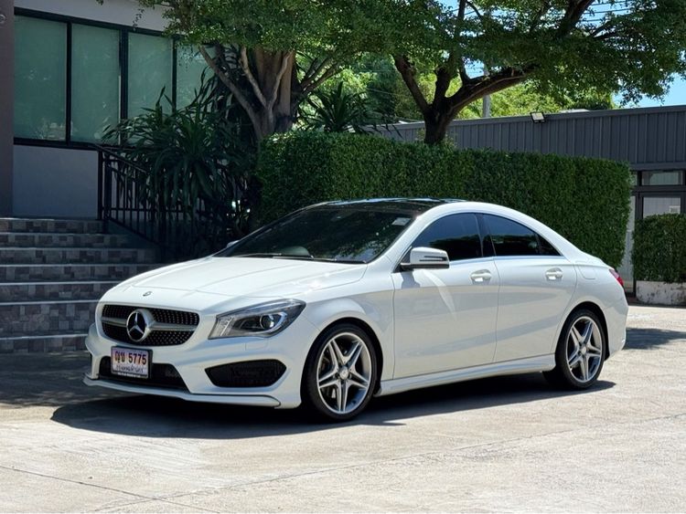 Mercedes-Benz CLA-Class 2016 CLA250 AMG Sedan เบนซิน ไม่ติดแก๊ส เกียร์อัตโนมัติ ขาว รูปที่ 4