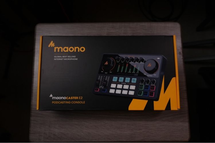 Maono Caster E2