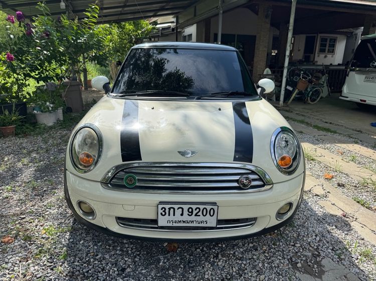 รถ Mini ONE 1.6 สี ขาว