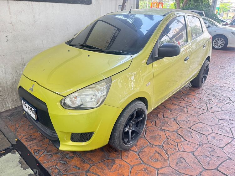 Mitsubishi Mirage 2012 1.2 GL Sedan เบนซิน ไม่ติดแก๊ส เกียร์ธรรมดา เหลือง รูปที่ 3