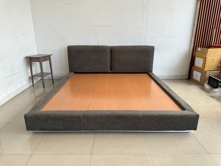 ใหญ่ เตียงนอน 6 ฟุต แบรนด์ SB FURNITURE หัวเตียงผ้าสีน้ำตาล