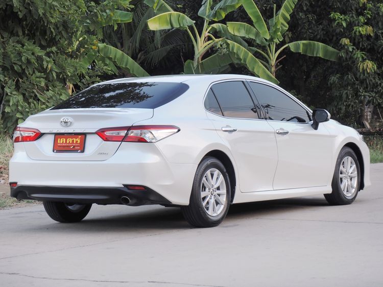 Toyota Camry 2020 2.0 G Sedan เบนซิน ไม่ติดแก๊ส เกียร์อัตโนมัติ ขาว รูปที่ 3