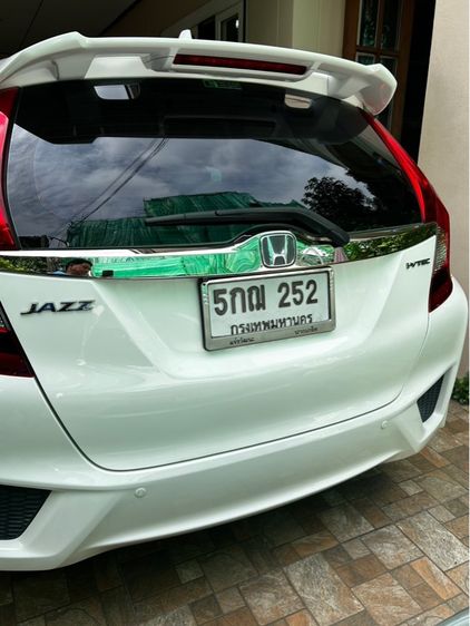 Honda Jazz 2016 1.5 V+ Sedan เบนซิน ไม่ติดแก๊ส เกียร์อัตโนมัติ ขาว รูปที่ 4