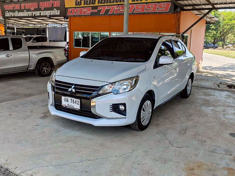 Mitsubishi Attrage 2019 1.2 GLX Sedan เบนซิน ไม่ติดแก๊ส เกียร์อัตโนมัติ ขาว