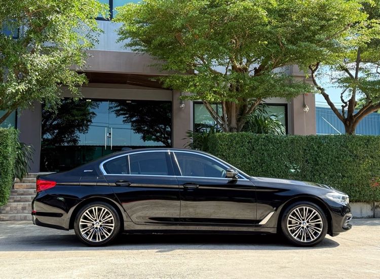BMW Series 5 2019 530e Sedan āļāļĨāļąāđāļāļāļīāļāđāļŪāļāļĢāļīāļ (PHEV) āđāļĄāđāļāļīāļāđāļāđāļŠ āđāļāļĩāļĒāļĢāđāļāļąāļāđāļāļĄāļąāļāļī āļāļģ āļĢāļđāļāļāļĩāđ 2