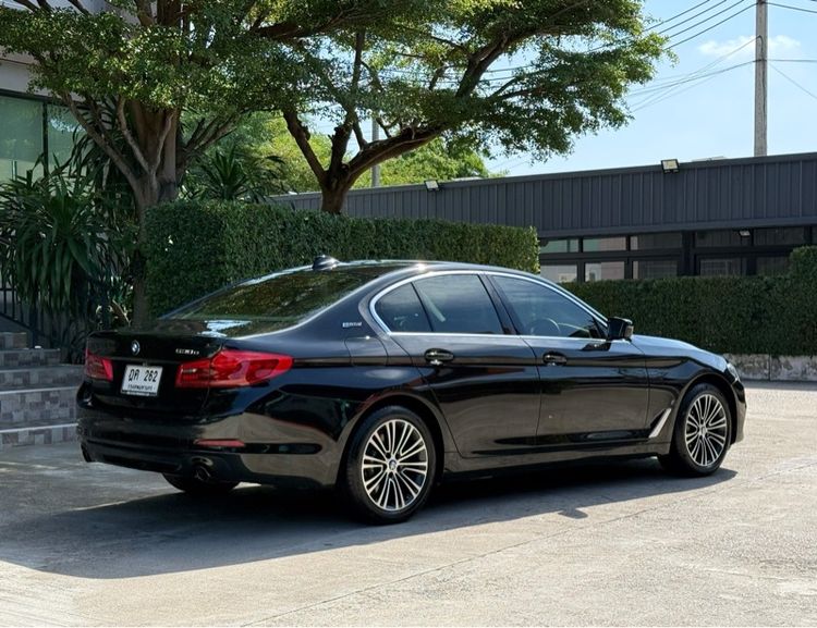 BMW Series 5 2019 530e Sedan āļāļĨāļąāđāļāļāļīāļāđāļŪāļāļĢāļīāļ (PHEV) āđāļĄāđāļāļīāļāđāļāđāļŠ āđāļāļĩāļĒāļĢāđāļāļąāļāđāļāļĄāļąāļāļī āļāļģ āļĢāļđāļāļāļĩāđ 3