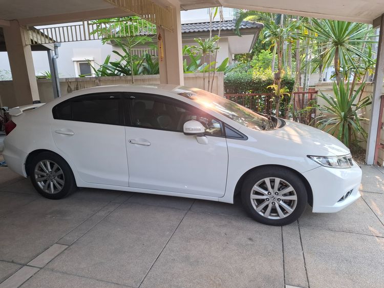 Honda Civic 2012 1.8 E i-VTEC Sedan เบนซิน ไม่ติดแก๊ส เกียร์อัตโนมัติ ขาว รูปที่ 4