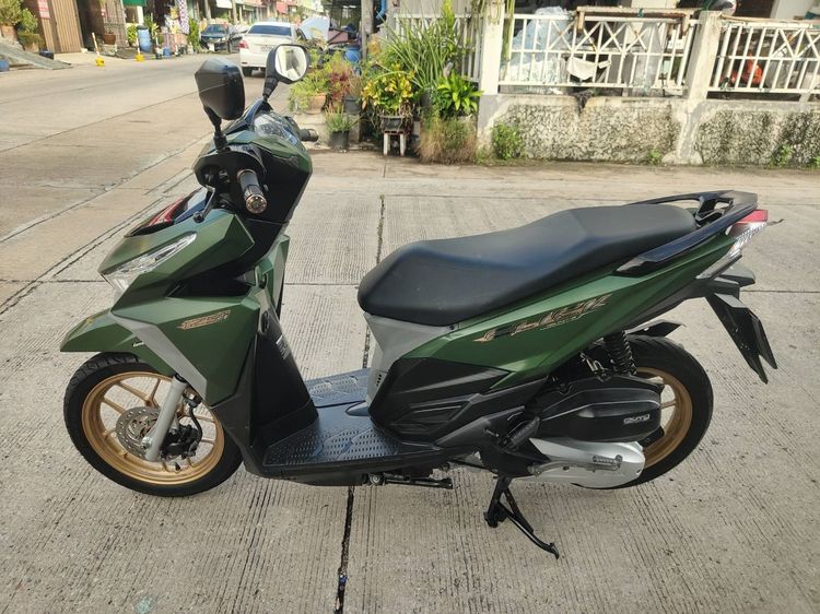 🛵ยังไงก็ขาย CLICK125 i ปี 61 เครื่องดี สีสวย สตาร์ทมือ เล่มชุดโอนครบ+เปลี่ยนถ่ายน้ำมันเครื่องฟรี ส่งฟรี30 ก.ม รูปที่ 2