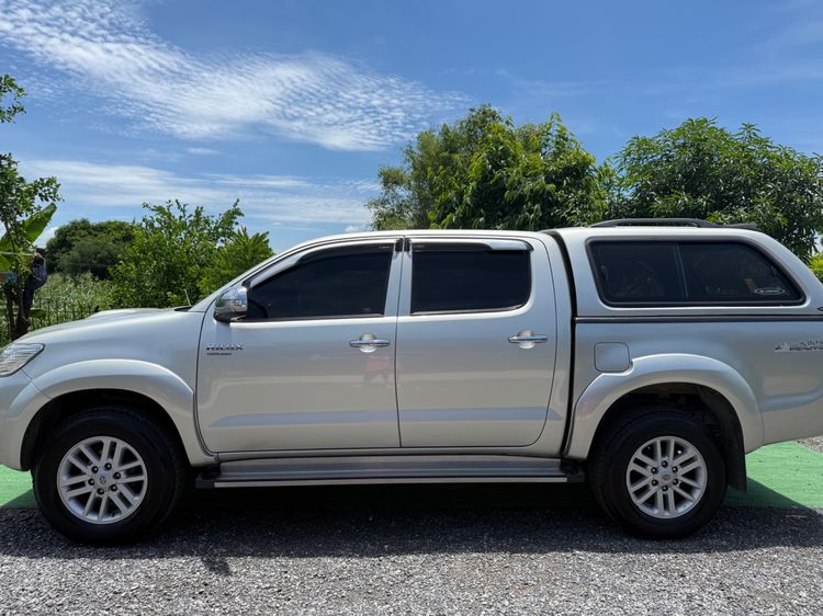 Toyota Hilux Vigo Champ 2015 Smart Cab 2.5 E Prerunner Pickup ดีเซล เกียร์อัตโนมัติ บรอนซ์ทอง