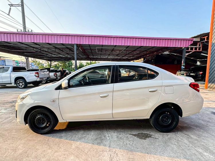 Mitsubishi Attrage 2018 1.2 GLX Sedan เบนซิน ไม่ติดแก๊ส เกียร์อัตโนมัติ ขาว รูปที่ 4