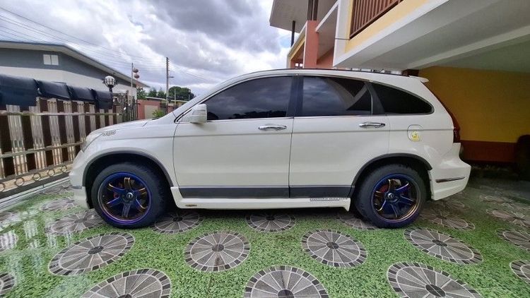 รถ Honda CR-V 2.0 E 4WD สี ขาว